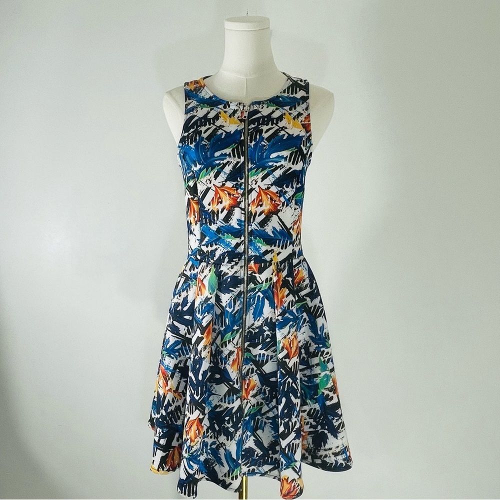 Romeo and Juliet Couture Racerback A Line Knee Length Dress Size M